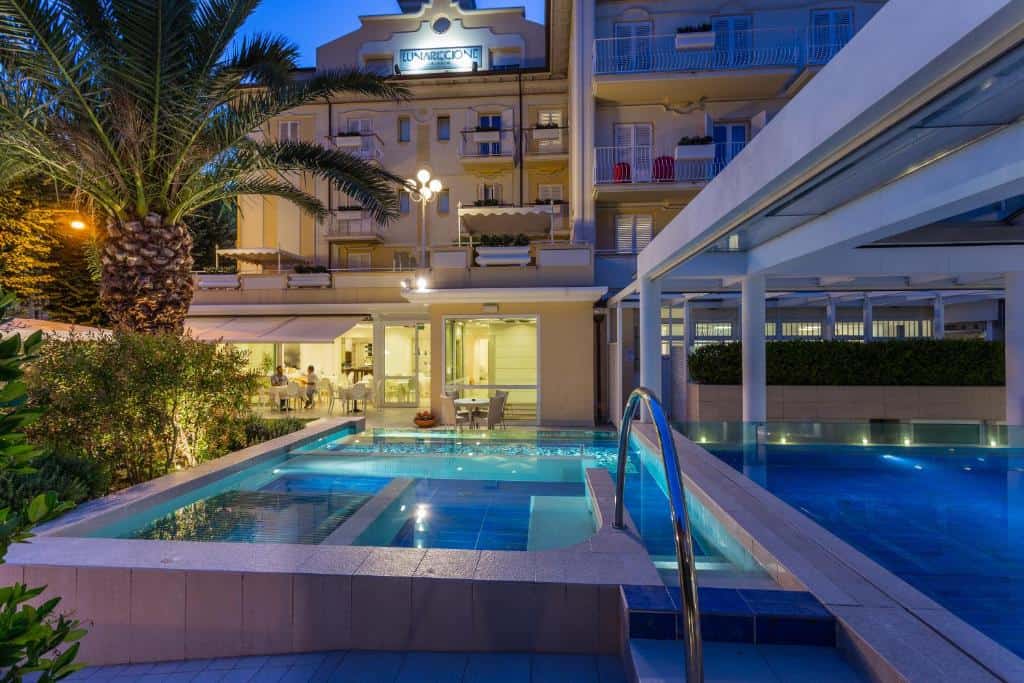 Hotel Luna riccione piscina esterna