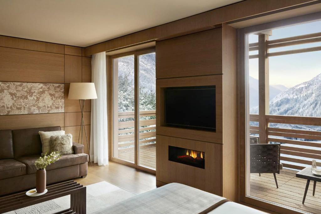 Lefay Resort & SPA Dolomiti balcone e salotto della stanza