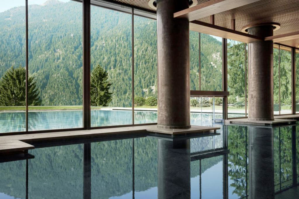 Lefay Resort & SPA Dolomiti piscina interna ed esterna