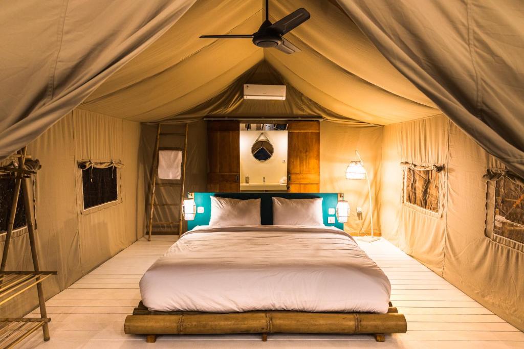 Autentik Penida Glamping letto in tenda