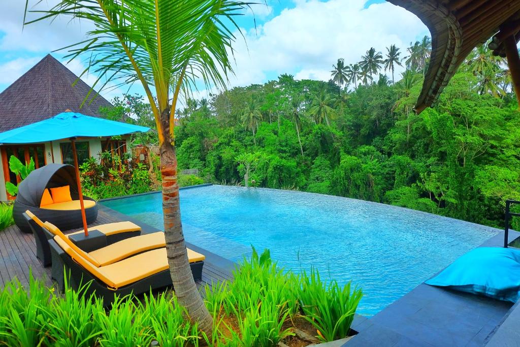 kadewa retreat Ubud piscina privata