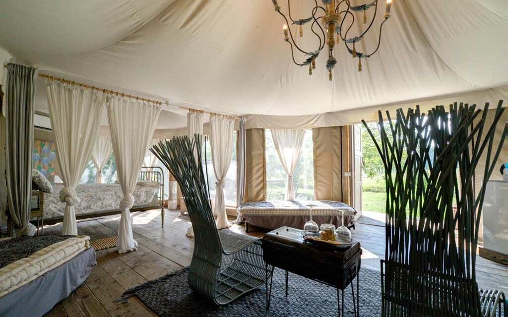 https://www.hotelperadulti.it/my_content/uploads/2023/11/Glamping-Canonici-di-San-Marco-Venezia-tenda-1024x640.jpeg